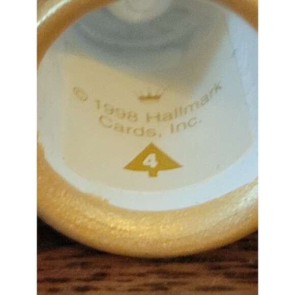 Alice in Wonderland Walt Disney Ceramic Thimble Hallmark Ornament 1998 Cheshire - Picture 6 of 6